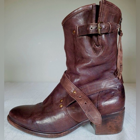 🔥 UGG Collection, Australia, ‘Cattania’ … Excellent Condition, Size 6. - Picture 1 of 15